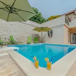 Vila Rustic