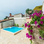 Vila Rustic